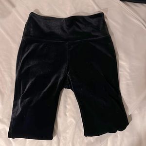 Beautiful White House Black Market velvet pants. Super stretchy! Size XS